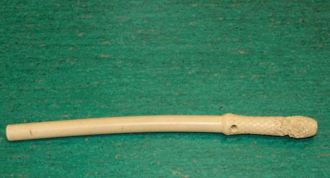 Gumową pałą atakowali kobiety