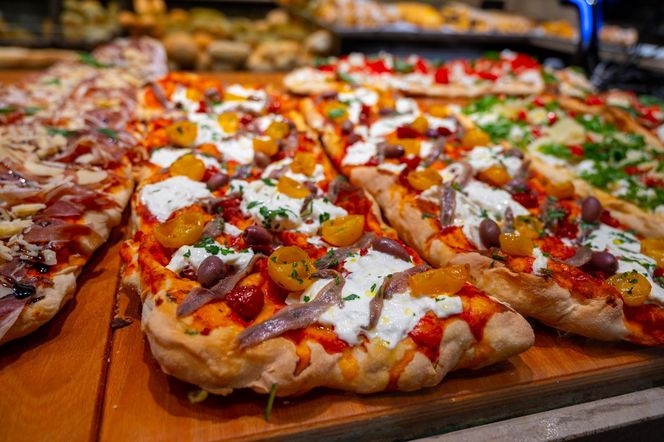 Nie wybieraj między pizzą a focaccią! Wypróbuj tego przepisu od Gordona Ramsaya