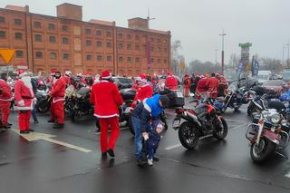 Mikołaje na motocyklach w Manufakturze. Finał corocznej akcji charytatywnej [ZDJĘCIA]