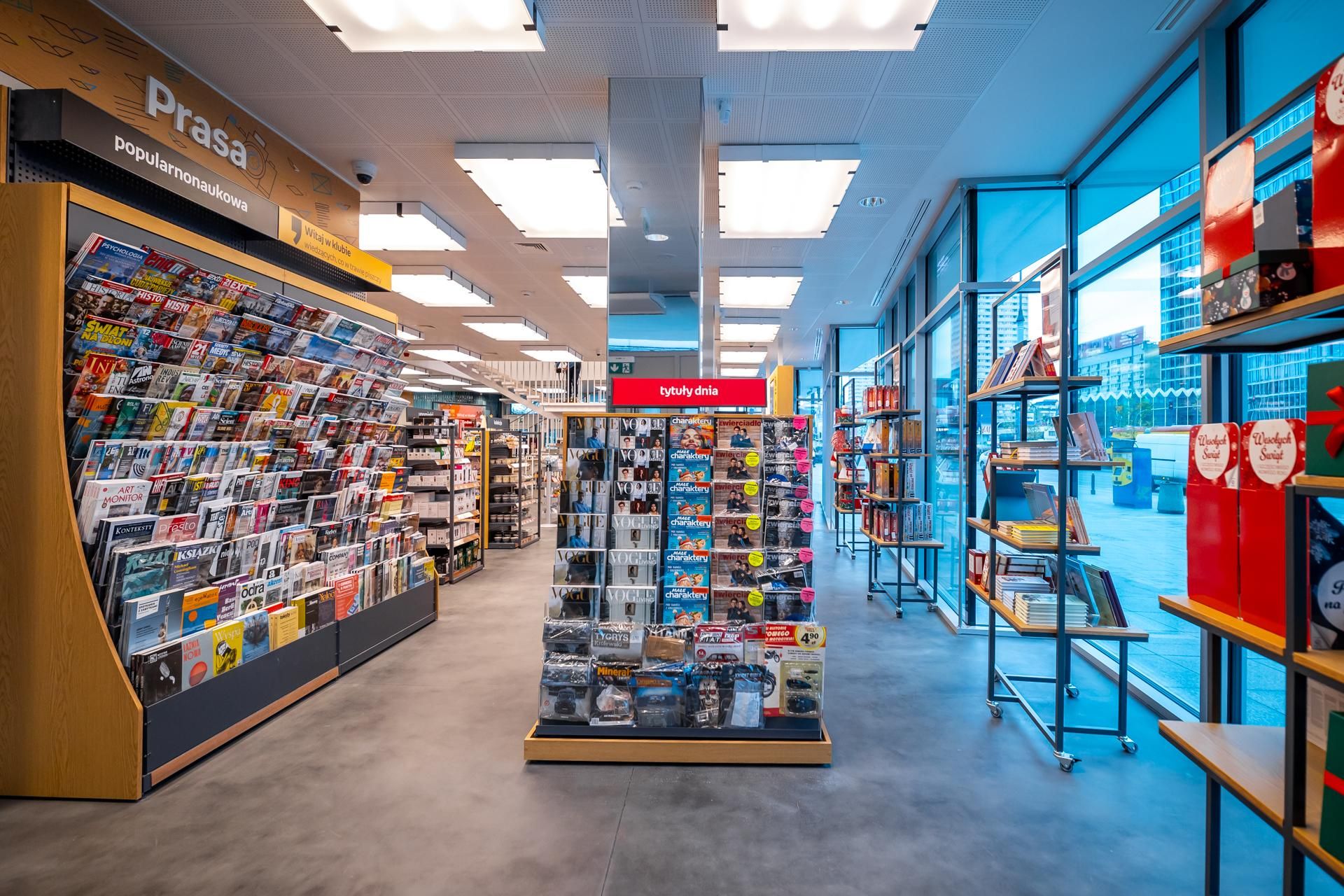 Wnętrza odnowionej "Cepelii" w Warszawie