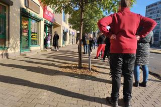 Poszedł na rurki do 40-letniej cukierni. Stał się cud! „Jestem zaskoczona. Klientom dziękuję i przepraszam za kolejkę”