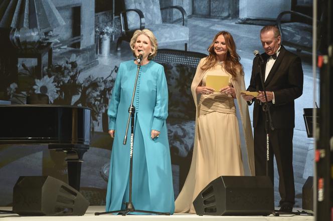 Irena Santor i Dorota Goldpoint w Juracie