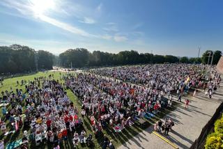 Pielgrzymki na Jasną Górę przyszły z całego kraju