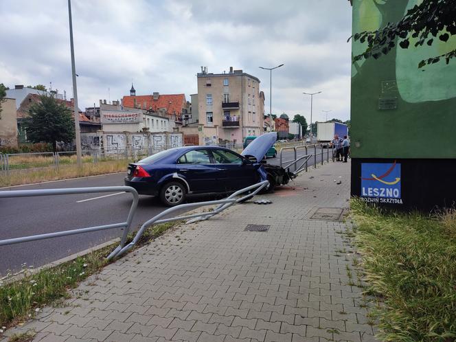 Wypadek na Al. Jana Pawła II w Lesznie