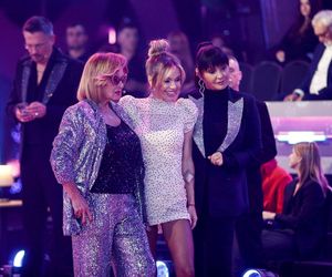 Ewa Kasprzyk z dekoltem do pępka. Tak pokazała się w programie na żywo!