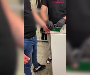 Kolejny „hydraulik” grasował w Warszawie. Pomagał seniorom, a potem ich okradał