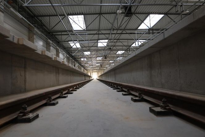 Budowa stacji postojowo-technicznej Mory (sierpień 2025)