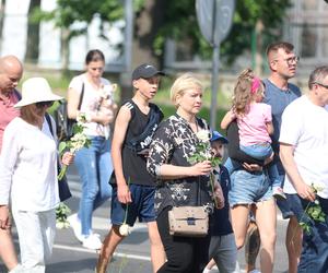 Pan Artur płakał w tracie białego marszu w Częstochowie. Kamilek śni mi się po nocach