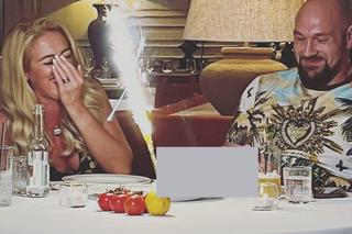 To ona wspiera Tysona Fury'ego. Oto jego żona, Paris Fury