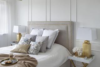 Jaki kolor pasuje do złotego koloru?