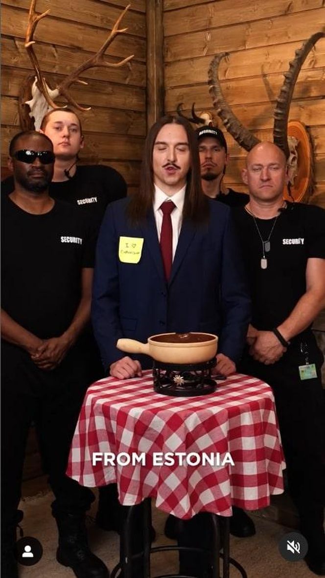 Kontrowersje wokół Tommy'ego Casha i piosenki "Espresso Macchiato". Z artystą występuje Polak!