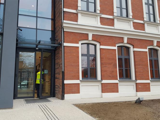 Koniec budowy nowej biblioteki w Lesznie