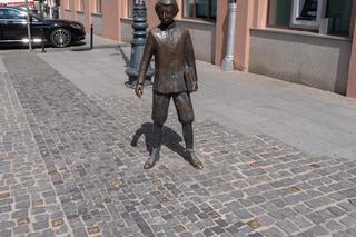 Akt wandalizmu w centrum Białegostoku! Zniszczono pomnik Ludwika Zamenhofa