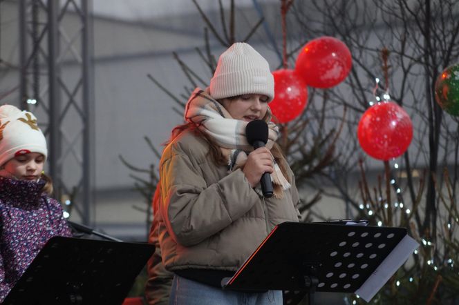 Magia świąt w Fordonie! Byliśmy na Akademickim Jarmarku Bożonarodzeniowym [ZDJĘCIA]