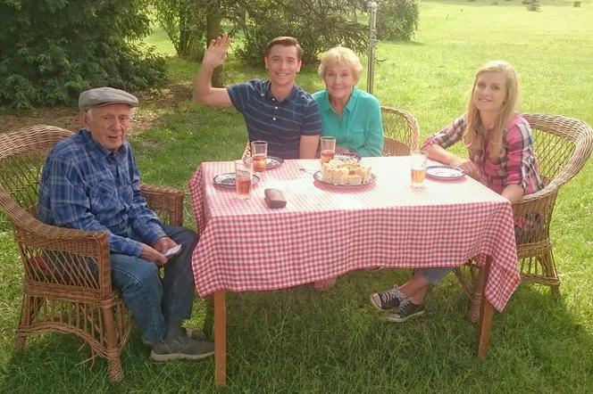 M jak miłość po wakacjach 2016, Lucjan (Witold Pyrkosz), Barbara (Teresa Lipowska), Marek (Kacper Kuszewski), Natalka (Marcjanna Lelek)