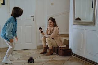 M jak miłość, odcinek 1678: Franka (Dominika Kachlik), Adam (Liam Culbreth)