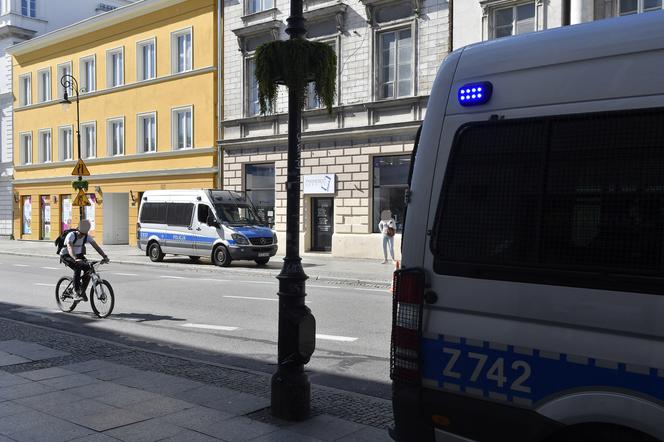 Warszawiacy o bezpieczeństwie w centrum miasta. "Powinno być więcej policji"