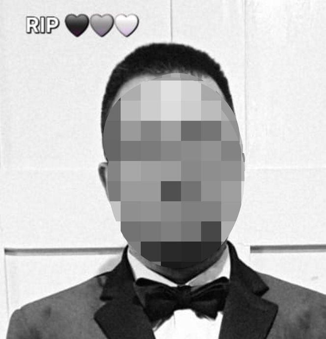 Ciało Adama znaleźli w mieszkaniu w Śremie. Obok była jego córeczka.