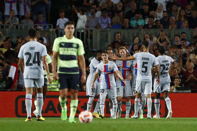Szalony mecz na remis, Lewandowski na ławce rezerwowych. Grad goli i zacięta walka na Camp Nou w wielkiej sprawie