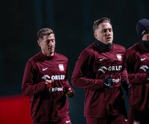Robert Lewandowski i inni kadrowicze na treningu reprezentacji Polski