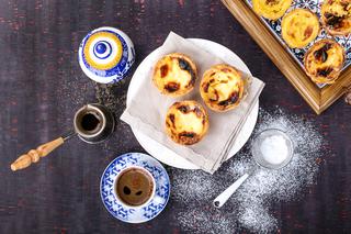 Smaki Portugalii: pastel de nata, czyli słodka tartaletka