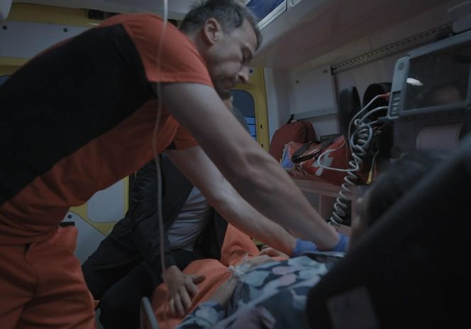 M jak miłość, odcinek 1883. Kinga (Katarzyna Cichopek), Piotrek (Marcin Mroczek)