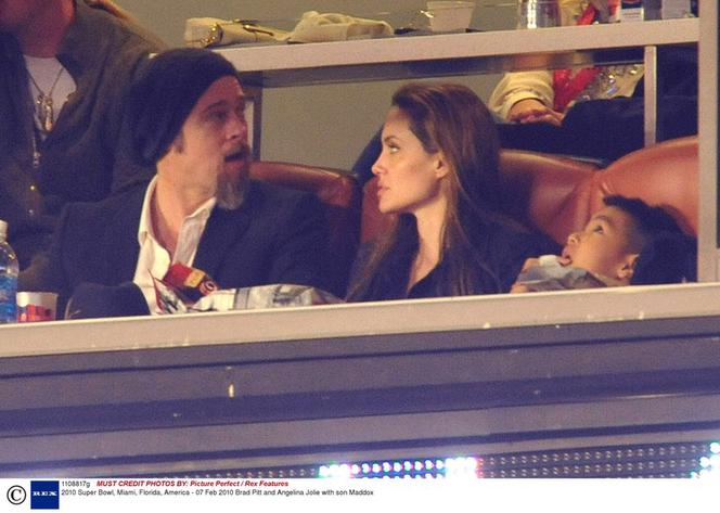 Angelina Jolie i Brad Pitt na Super Bowl