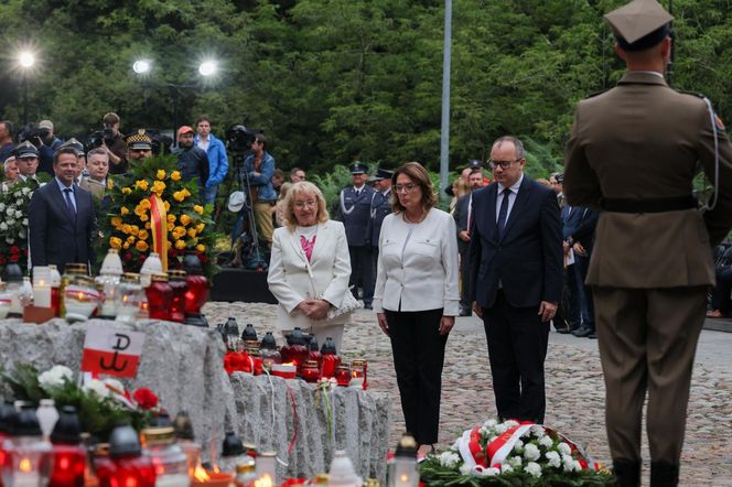 Uroczystość pod pomnikiem Polegli Niepokonani (1.08.2025)