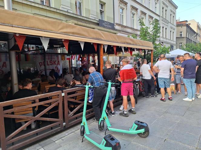 Euro 2024. Mecz Polska - Austria. Tak bawili się kibice na Mariackiej w Katowicach 