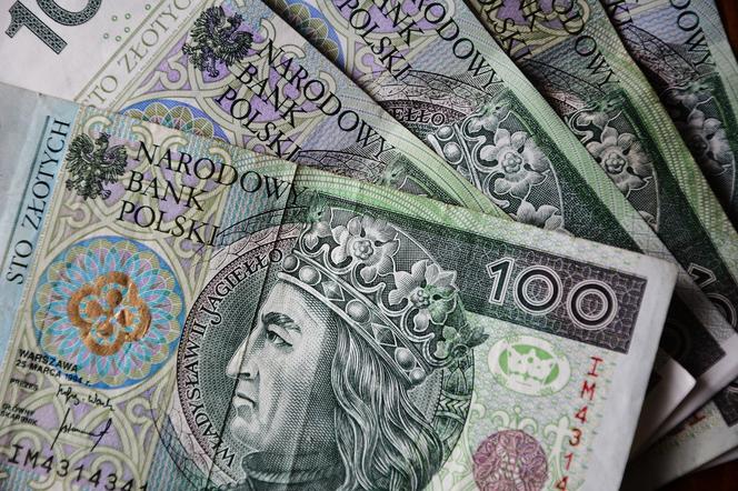 500 plus z progiem dochodowym? Wiceminister: Sytuacja jest dziś ekstremalnie trudna