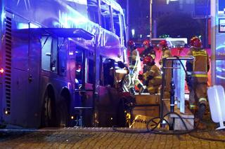 Tragiczny wypadek we Wrocławiu. Autokar wjechał w przejście podziemne. Nie żyje kierowca [ZDJĘCIA, NAGRANIA]