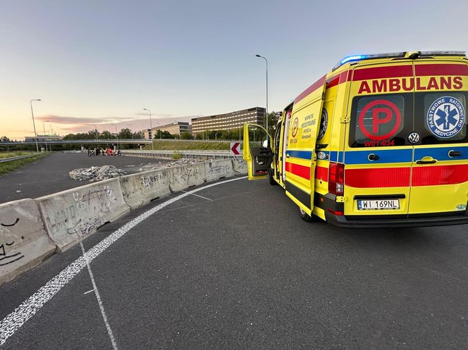 Motocyklista popisywał się na drodze