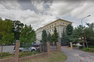 Wynajem kamienicy przy al. Niepodległości. Sprawą zajmuje się już prokuratura. Co już udało się ustalić?