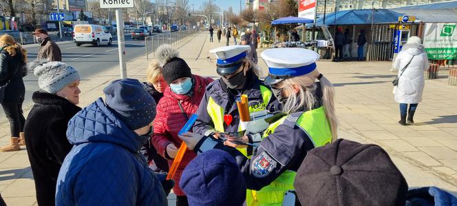 W walentynki policja przypomina, że kochać musimy się też na drodze