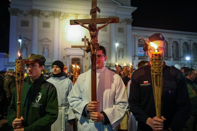 Centralna Droga Krzyżowa 2024 w Warszawie