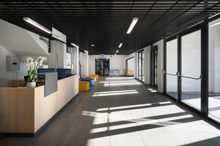 Szkoła w Rudzie Śląskiej, TKHolding