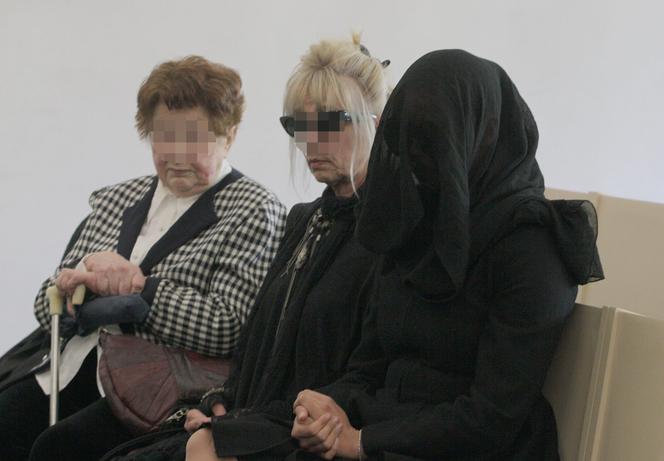 Matka Jarosława Zielińskiego, jego partnerka i jej córka siedziały tuż przy urnie z prochami zmarłego