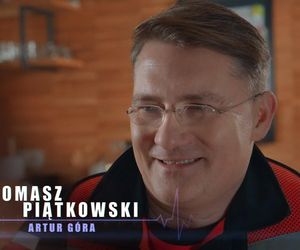 Nowa czołówka Na sygnale od 733 odcinka. Artur Góra (Tomasz Piątkowski)