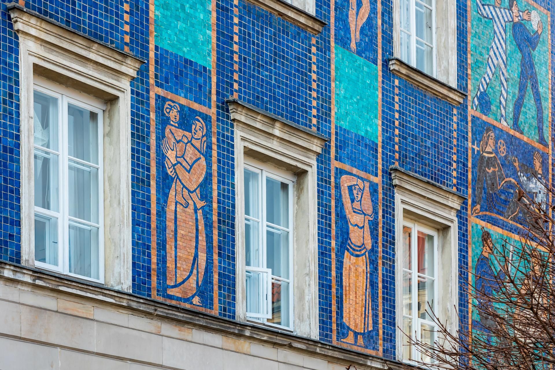 Mozaika na Mostowej 9a w Warszawie