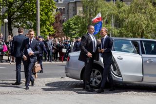 Tusk ruszył w Polskę