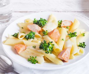 Makaron z kurczakiem w sosie brokułowym: przepis nagrodzony w konkursie EKOnomicznym EKOlogicznym