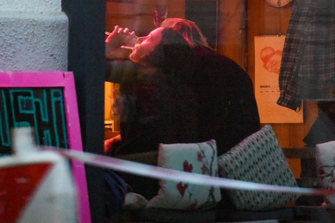 Monika Brodka winko papierosek i taksówka