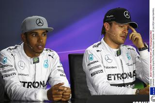 Lewis Hamilton i Nico Rosberg pogodzeni. Czy chodzi o pieniądze?