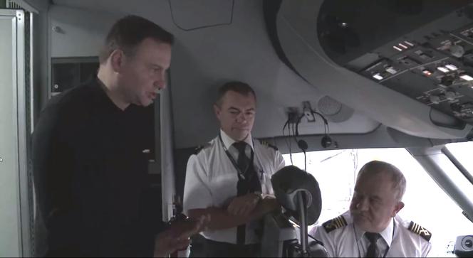 Prezydent Duda w kabinie pilotów