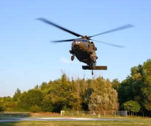 Black Hawk na lądowisku SOR w Poznaniu