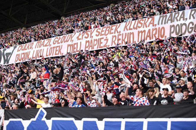 Górnik Zabrze remisuje z Koroną Kielce. Ratunek nadszedł w ostatnich minutach. Wielkie emocje na trybunach