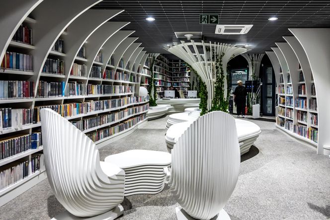 Metroteka – biblioteka na stacji metra M2 Kondratowicza w Warszawie