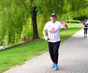 Sportowe emocje w Chorzowie. 150 biegaczy wystartowało w 6. edycji Chorzowskiej Dychy
