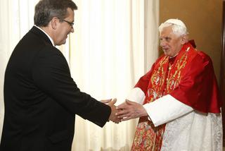 Benedykt XVI podarował parze prezydenckiej różańce. Pierwsza dama prosiła o błogosławiństwo dla rodziny - ZDJĘCIA 