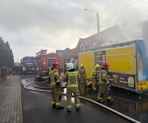 Potężny wybuch wstrząsnął spokojną ulicą Kwiatową w Chełmnie. Rodzice próbowali ratować syna